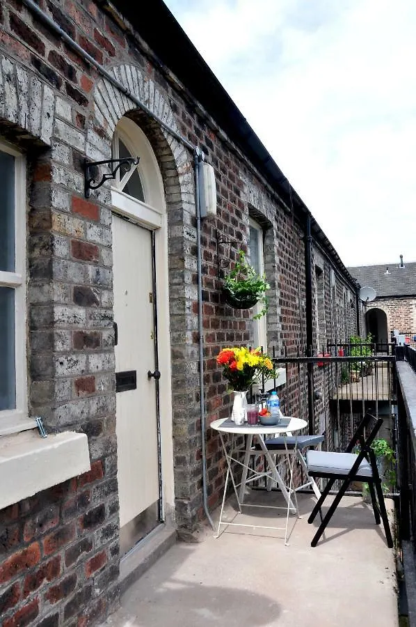 Apartamento Stylish Flat In 1860'S Listed Building Edimburgo
