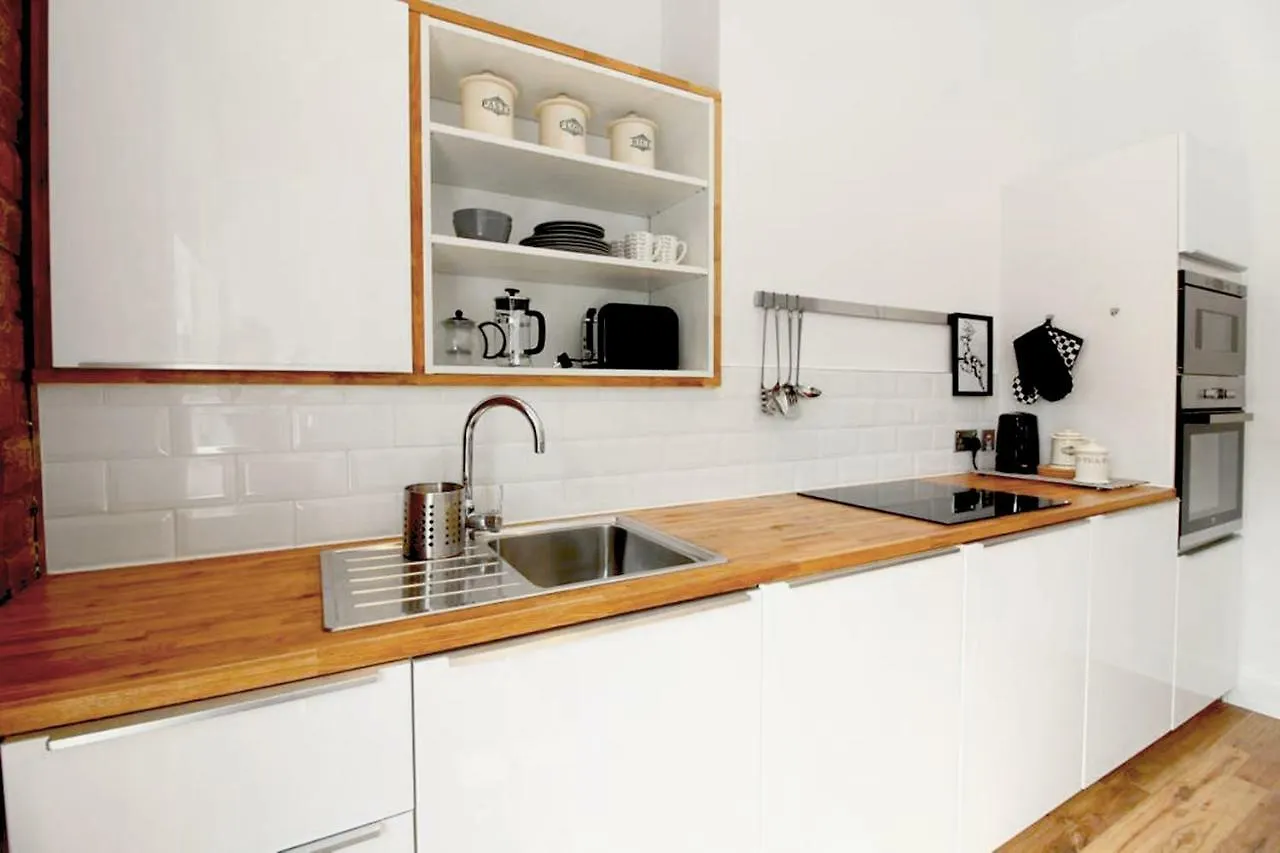 Apartamento Stylish Flat In 1860'S Listed Building Edimburgo