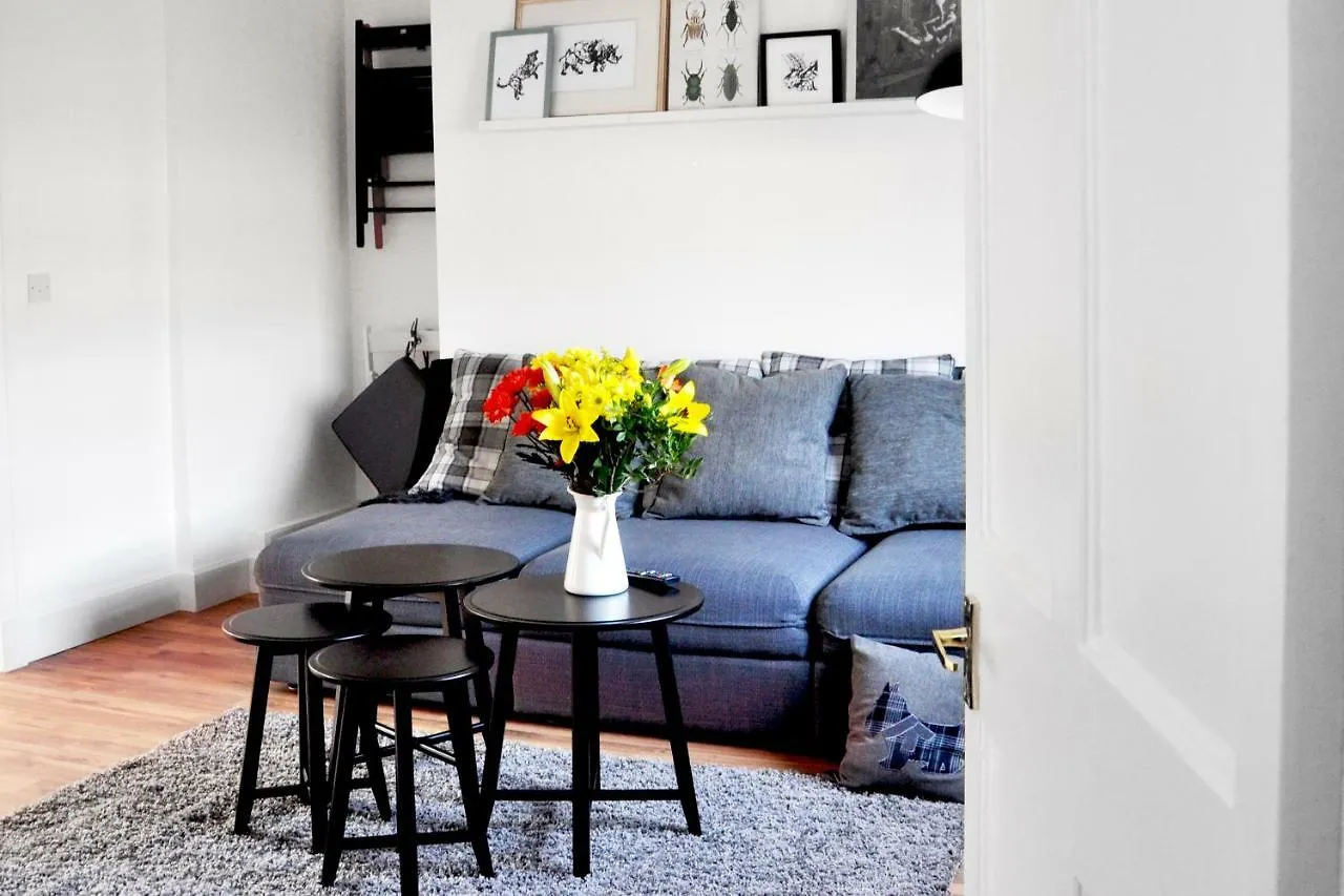 Apartamento Stylish Flat In 1860'S Listed Building Edimburgo Reino Unido